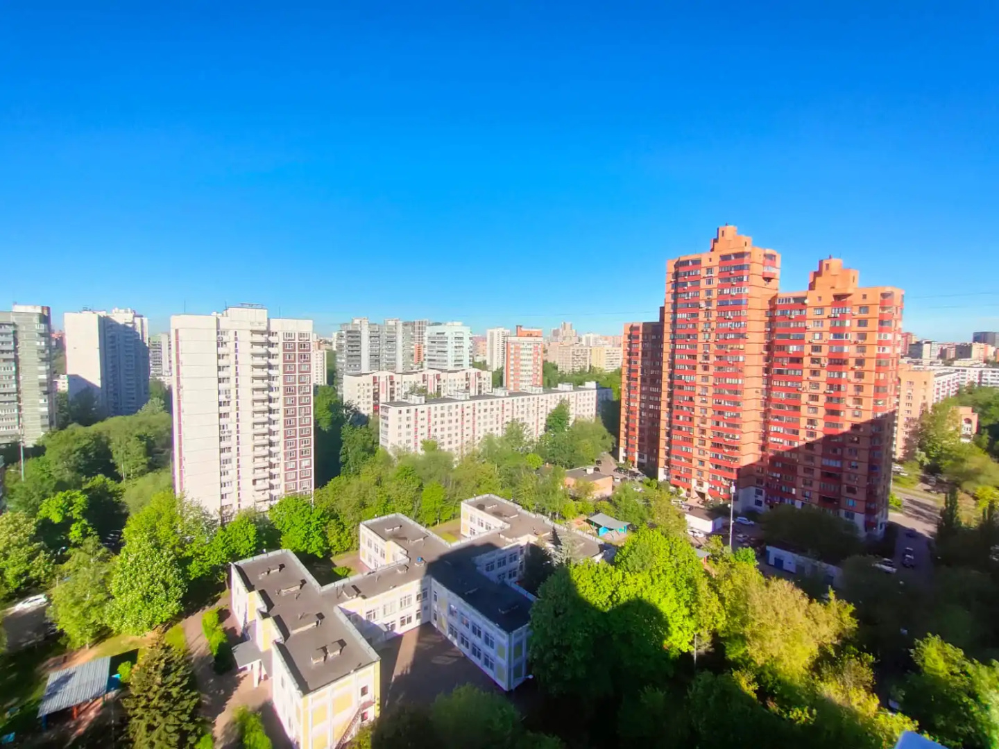 Квартира на 17 этаже на Речном