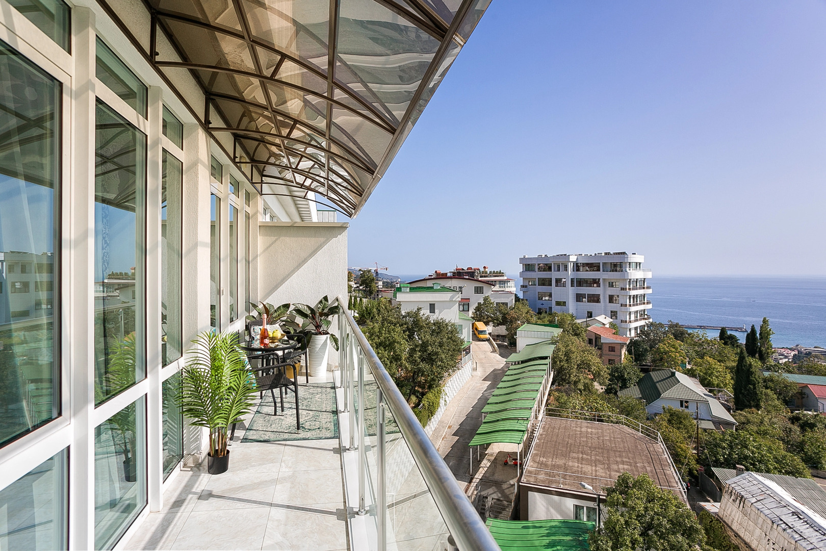 Апартаменты Щорса 42