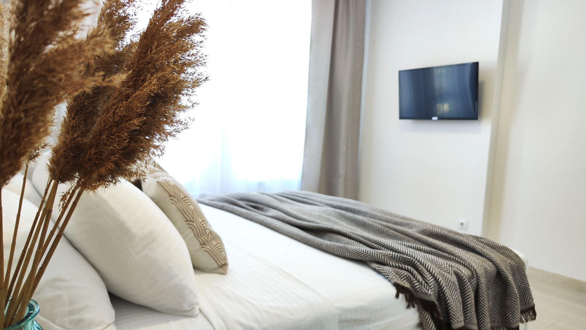 Апартаменты Panda Home в Сердце Сибири с видом на город с высоты