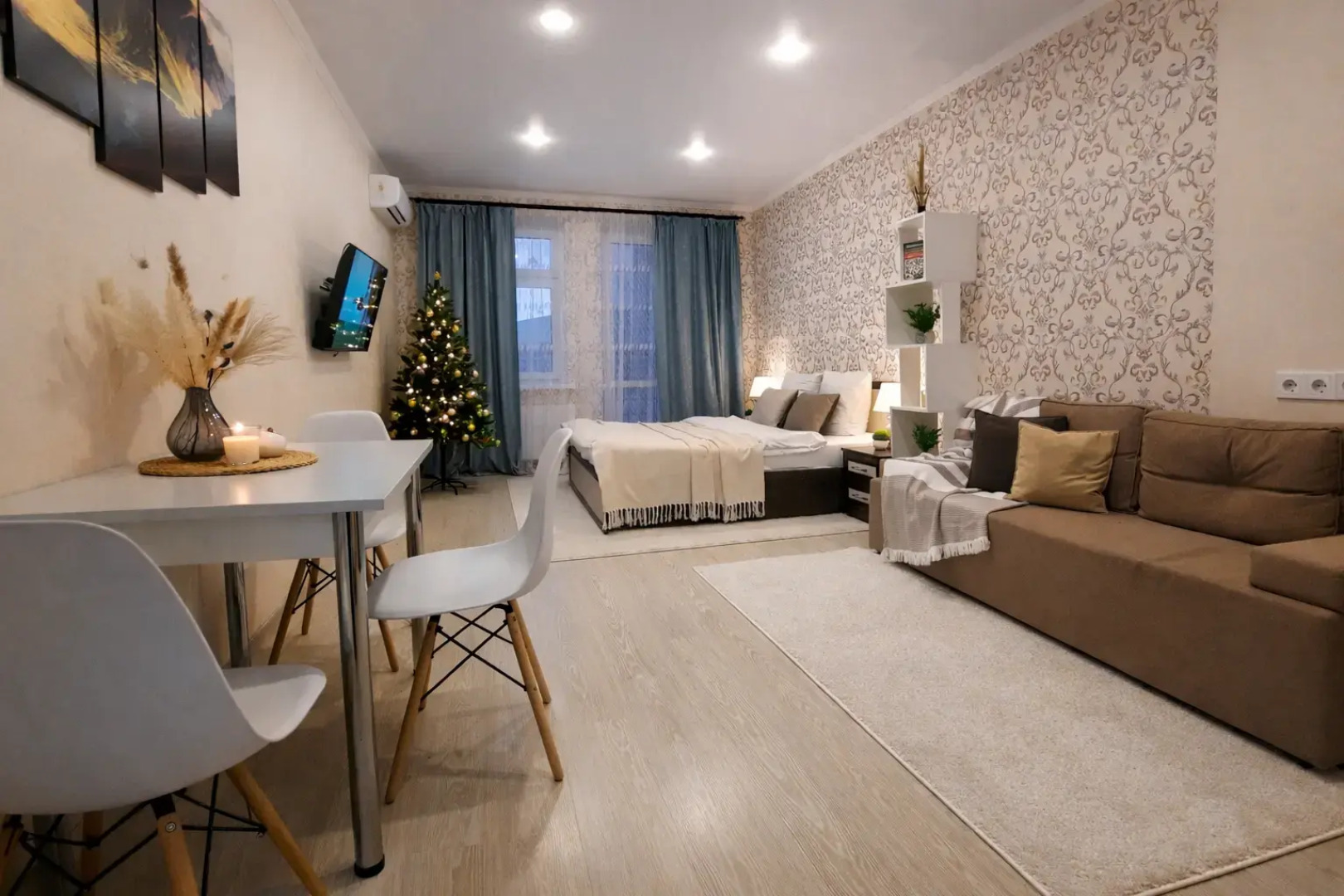 Квартира Студия с Выходом на Новую Набережную