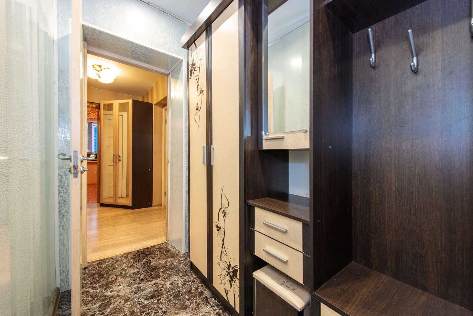 Апартаменты Яр-сутки на Московском 159