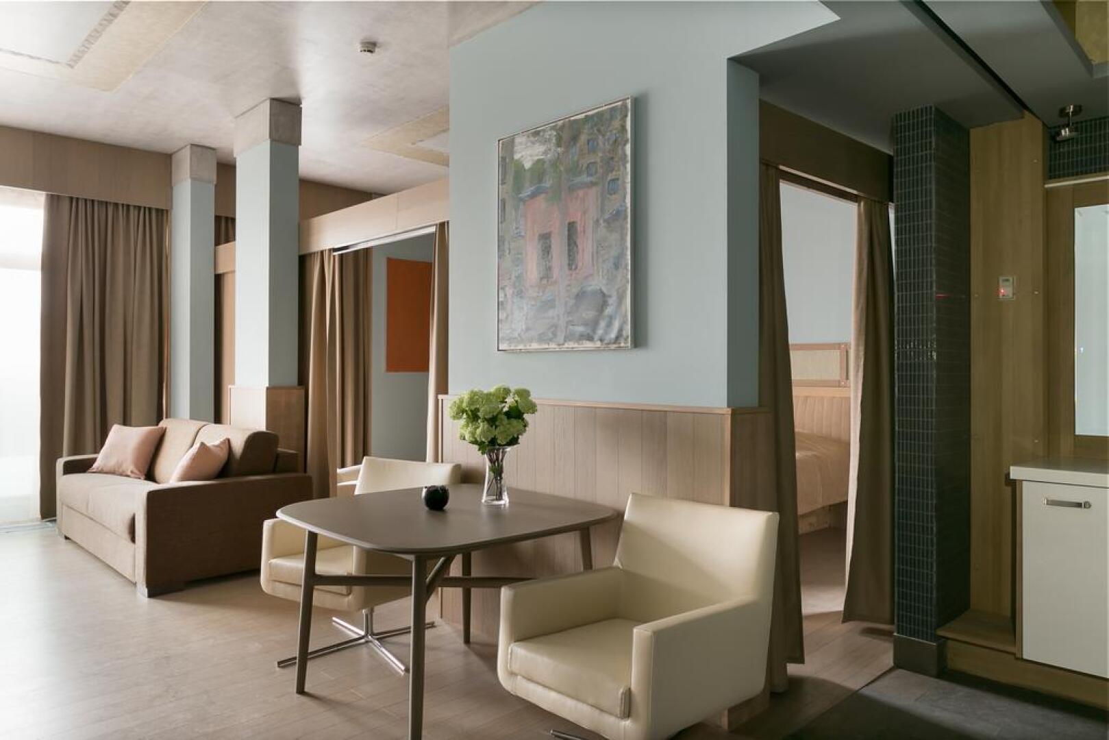 Отель Garden Embassy