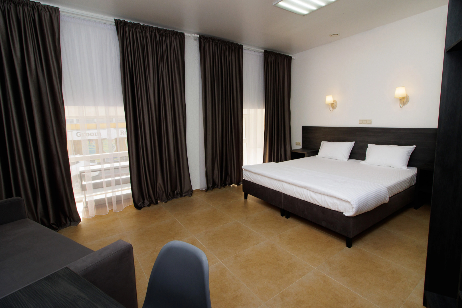 Меблированные комнаты Люди