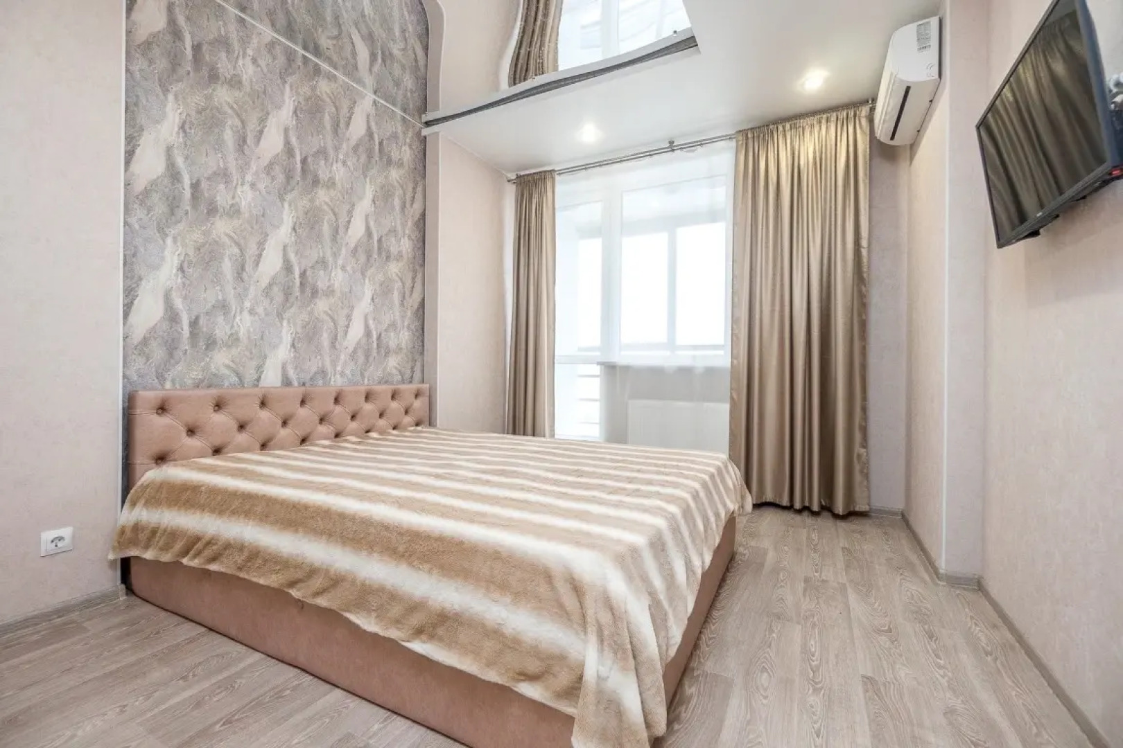 Апартаменты c Панорамными Видами 1