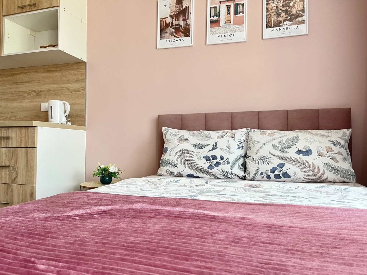 Апартаменты студия четырехместная вблизи горячего источника Волна