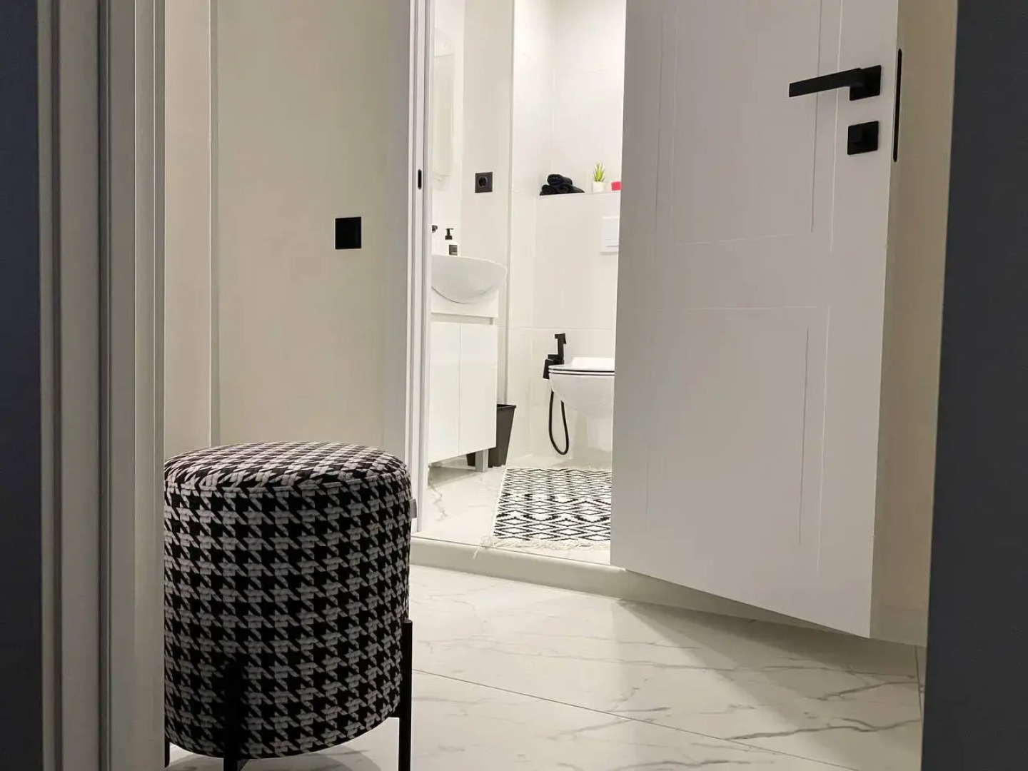 Квартира Четаева 48