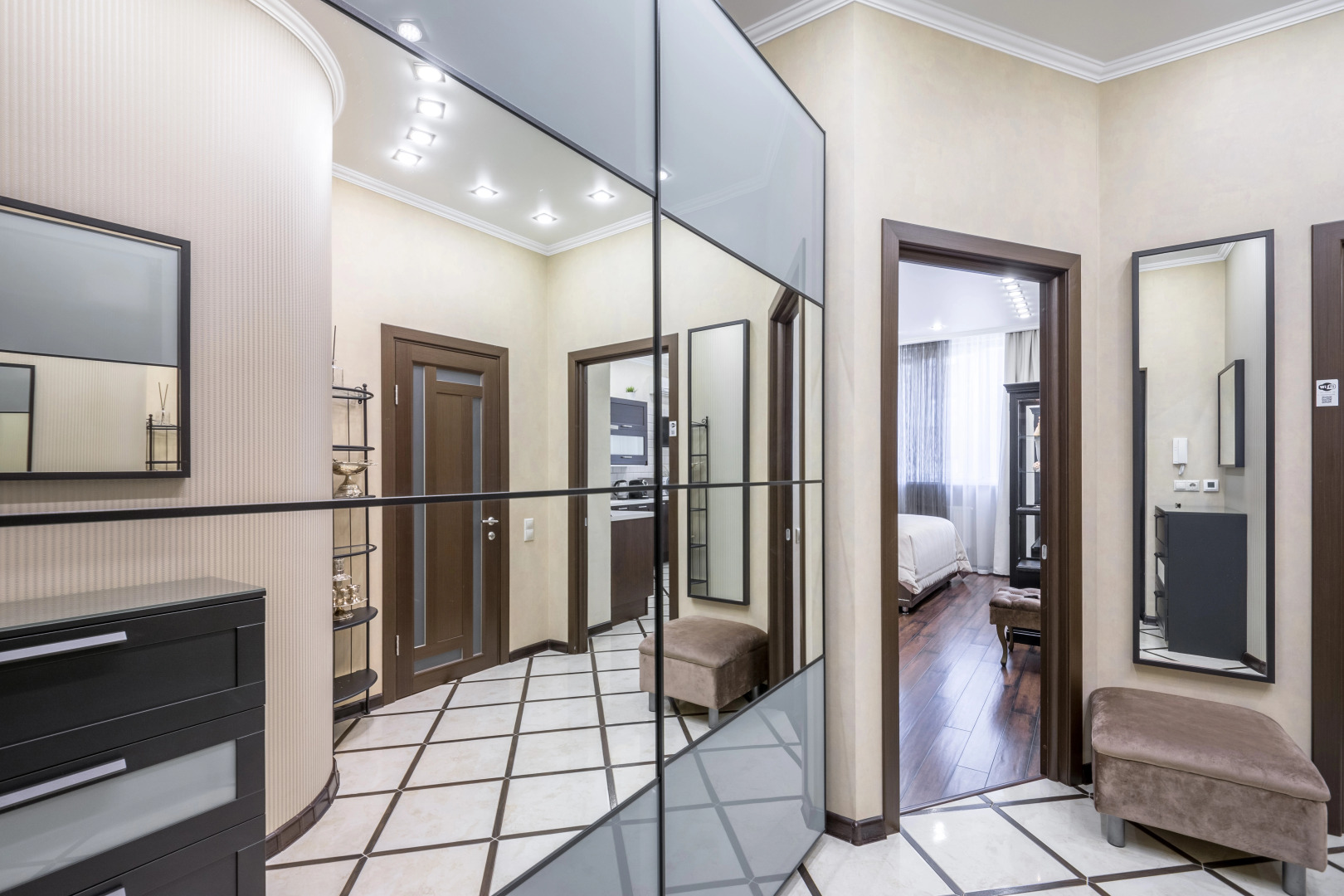 Апартаменты Admiral nearby Hilton 6