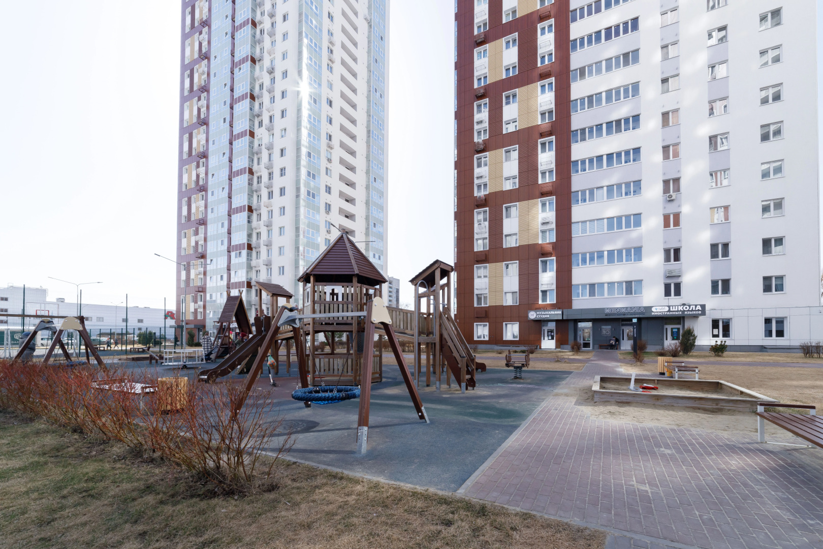 Апартаменты в ЖК Аквамарин 2408