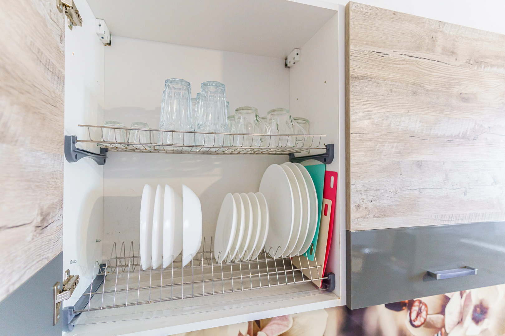 Апартаменты двух-комнатные в центральном районе Новороссийска от LetoApart