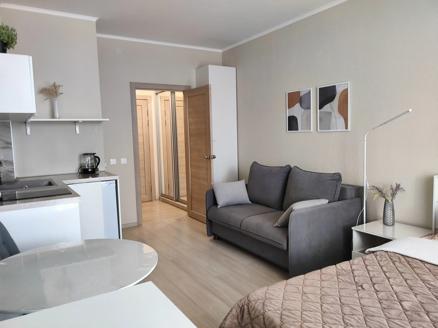 Апартаменты Veer Mall Studiya