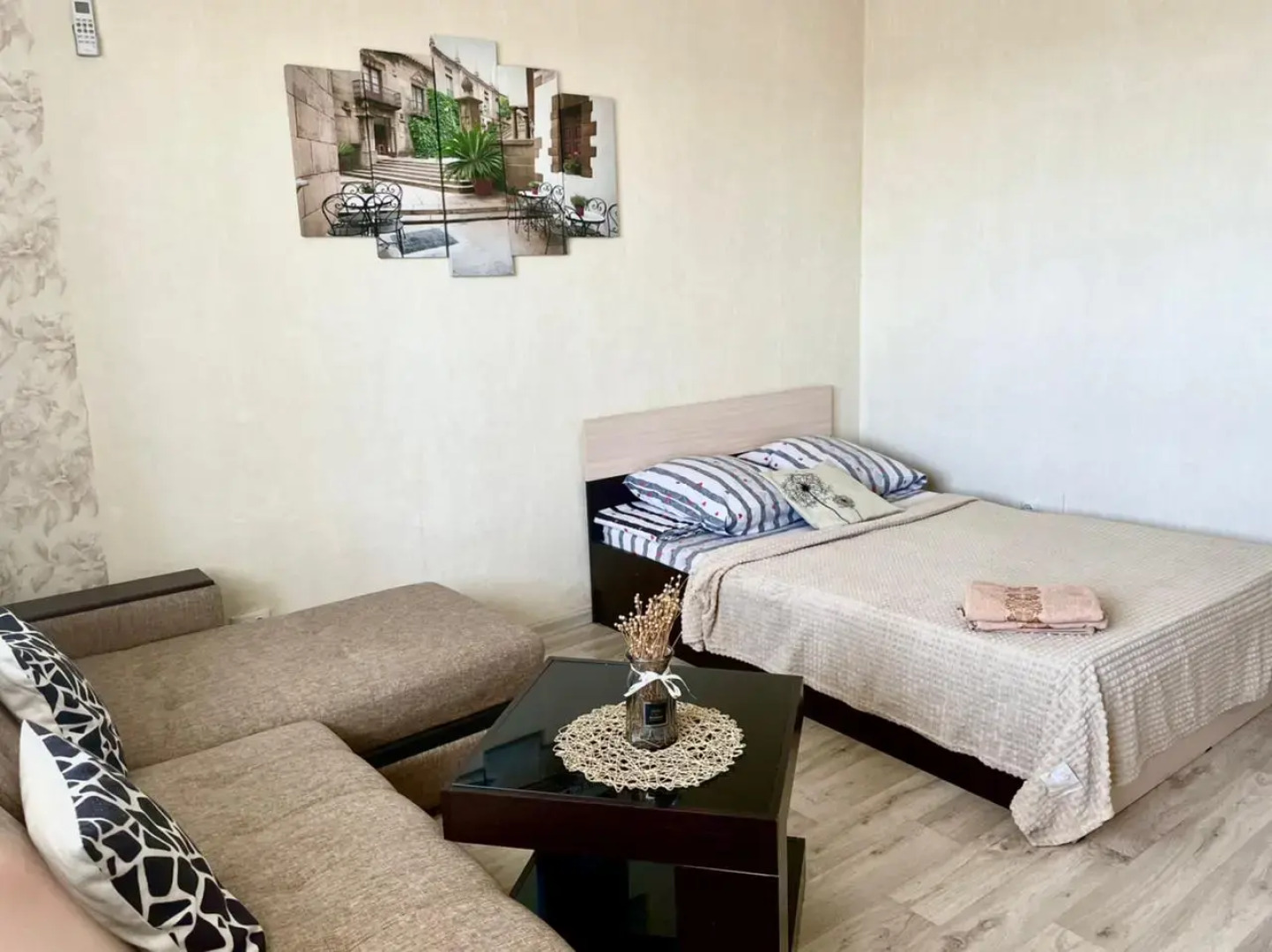 Апартаменты Ленинский 124