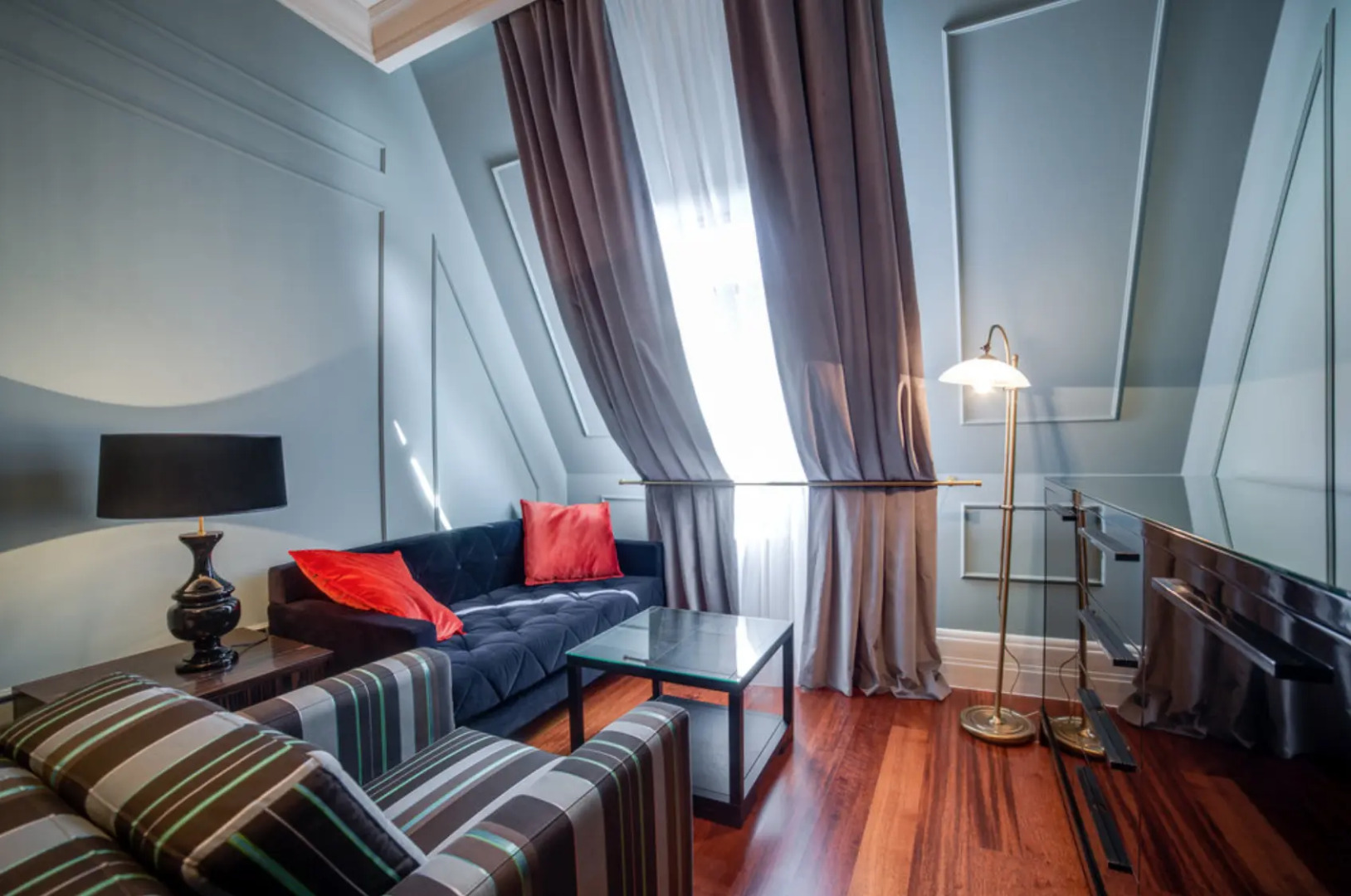 Отель DOM Boutique Hotel