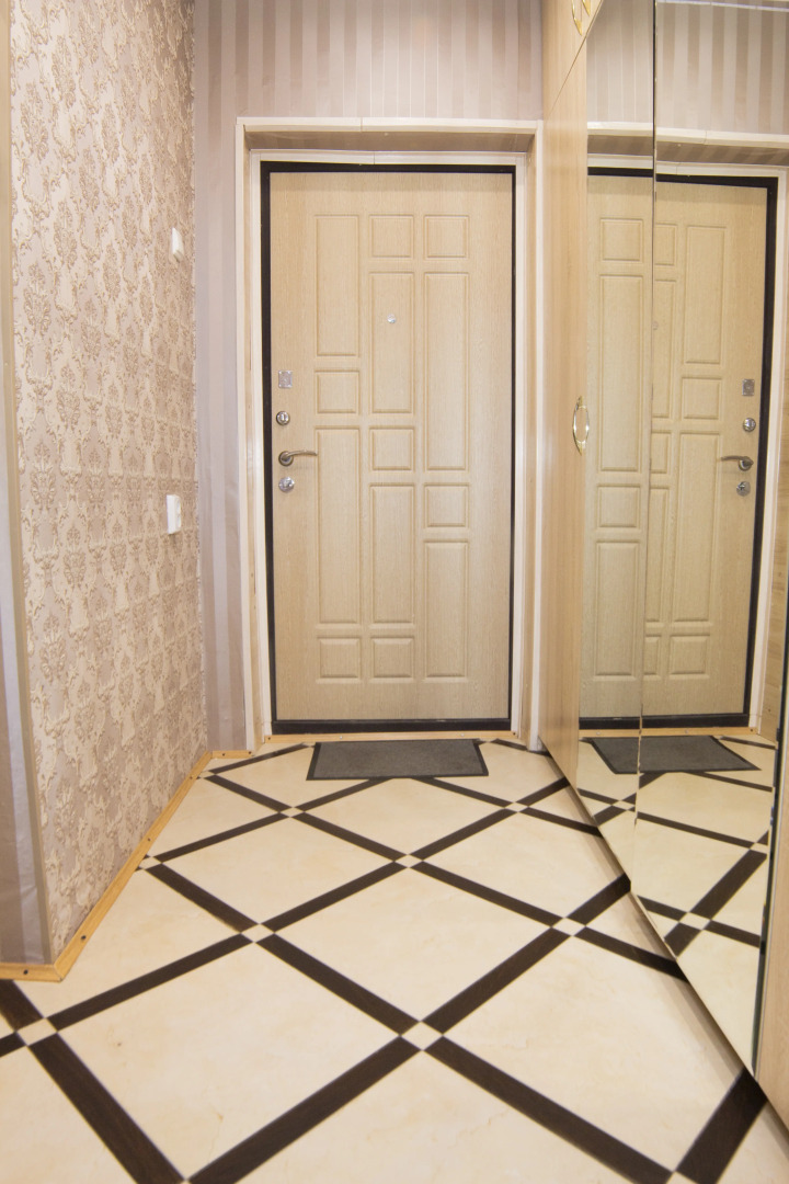 Квартира уютная 1-комнатная на Июльских Дней 1к2