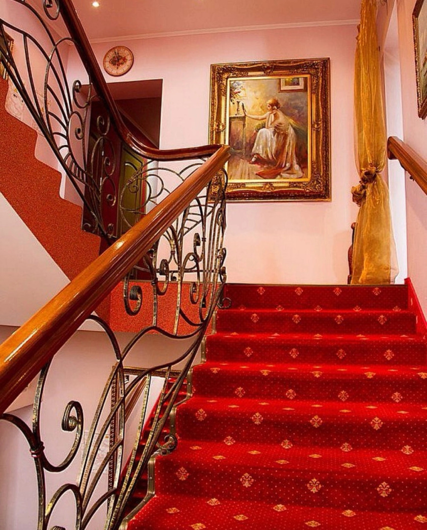 Отель Ренессанс