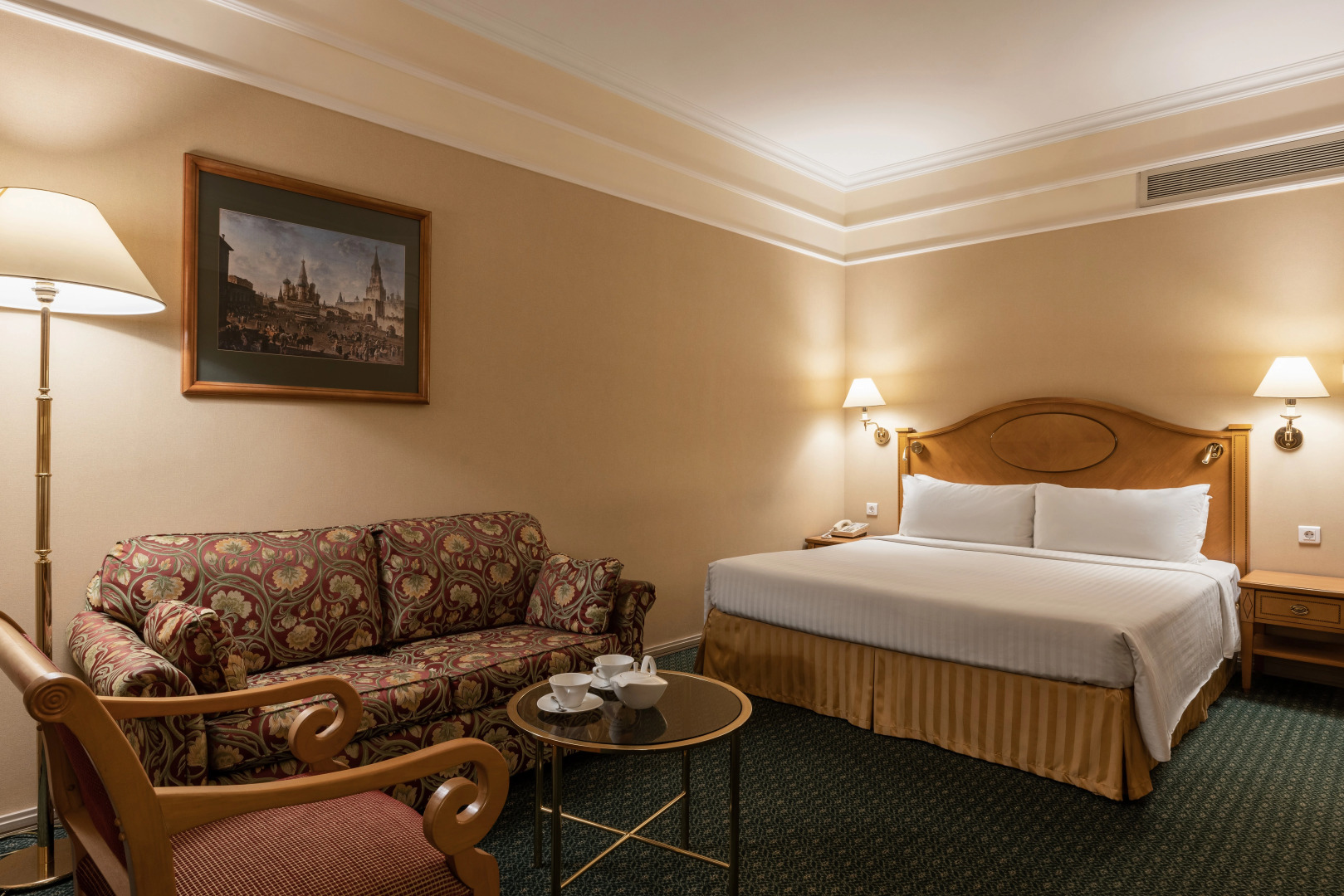 Сафмар Грандъ Москва (бывший Марриотт Гранд)