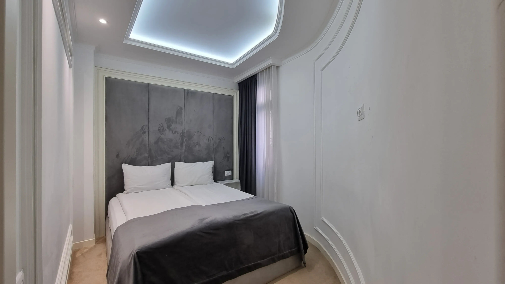 Seven Beauties Hotel