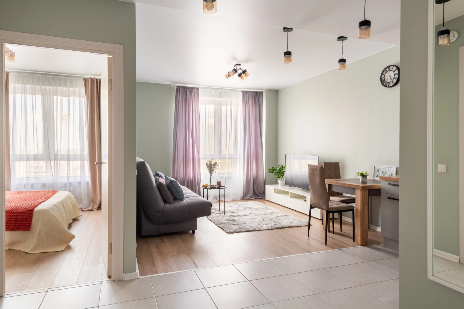 Квартира Видовая дизайнерская евродвушка у метро Озерная высокий этаж