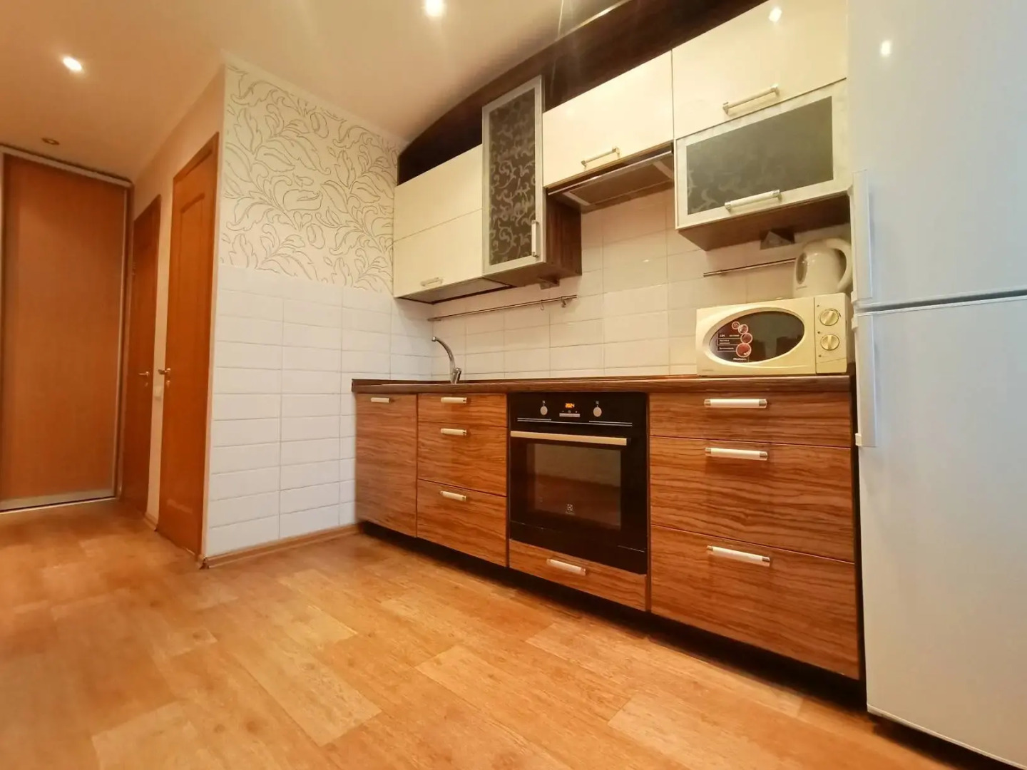 Апартаменты 2х Комнатные на Свердлова 48