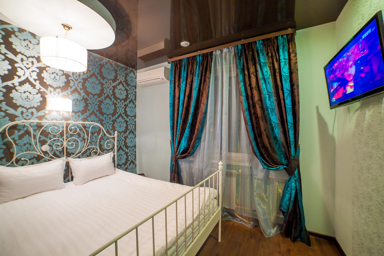 Отель Халиф