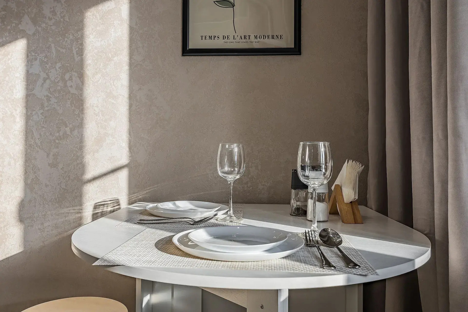 Квартира Светлая на центральной площади до 6 человек