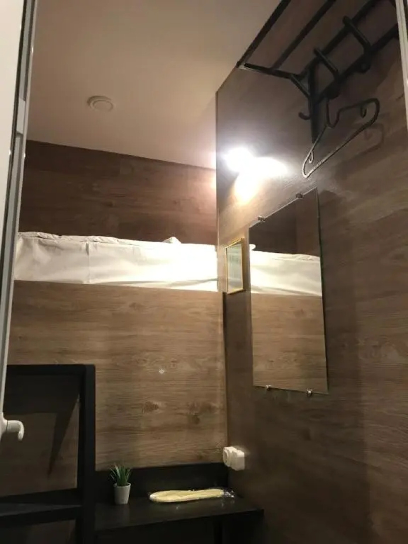 Отель Капсульный отель Shelterz Тульская