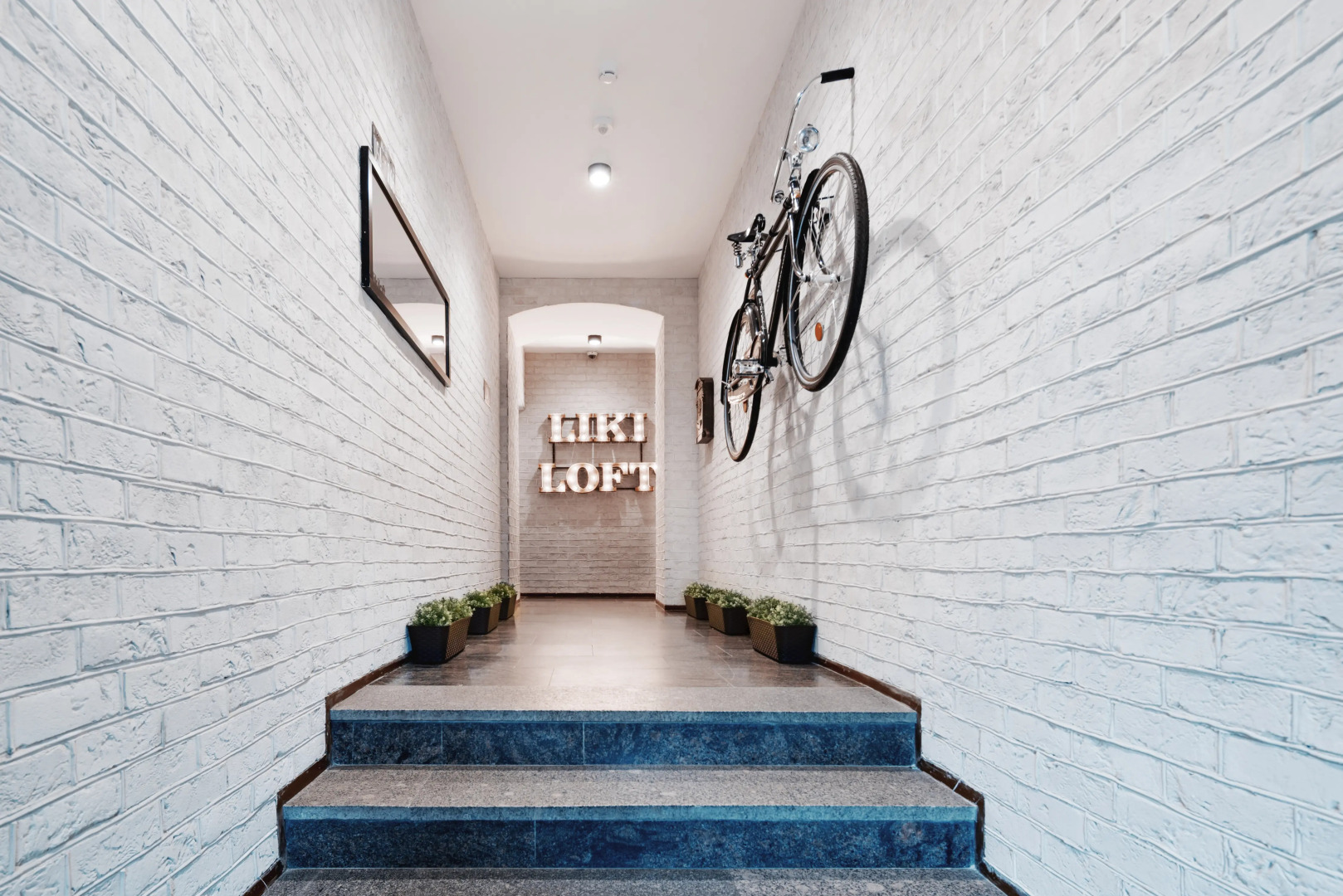 Мини-Отель LiKi Loft Hotel