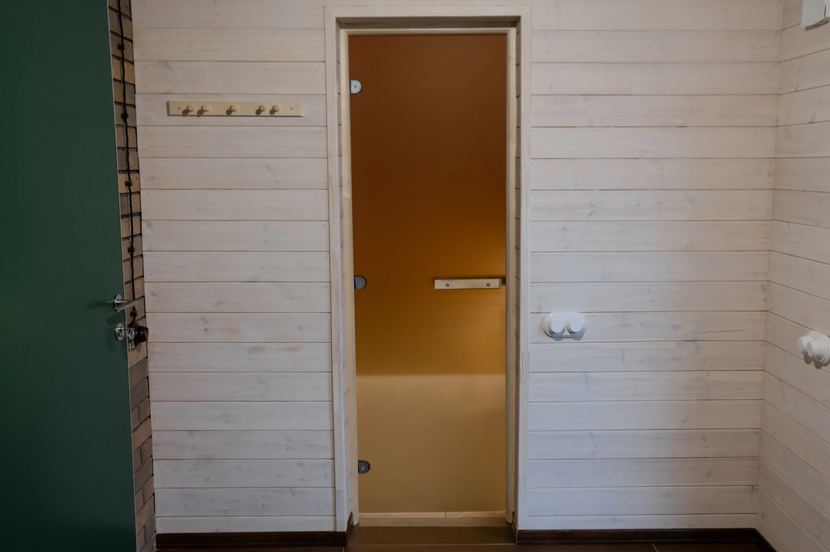 Частный дом с сауной купелью с двумя спальнями