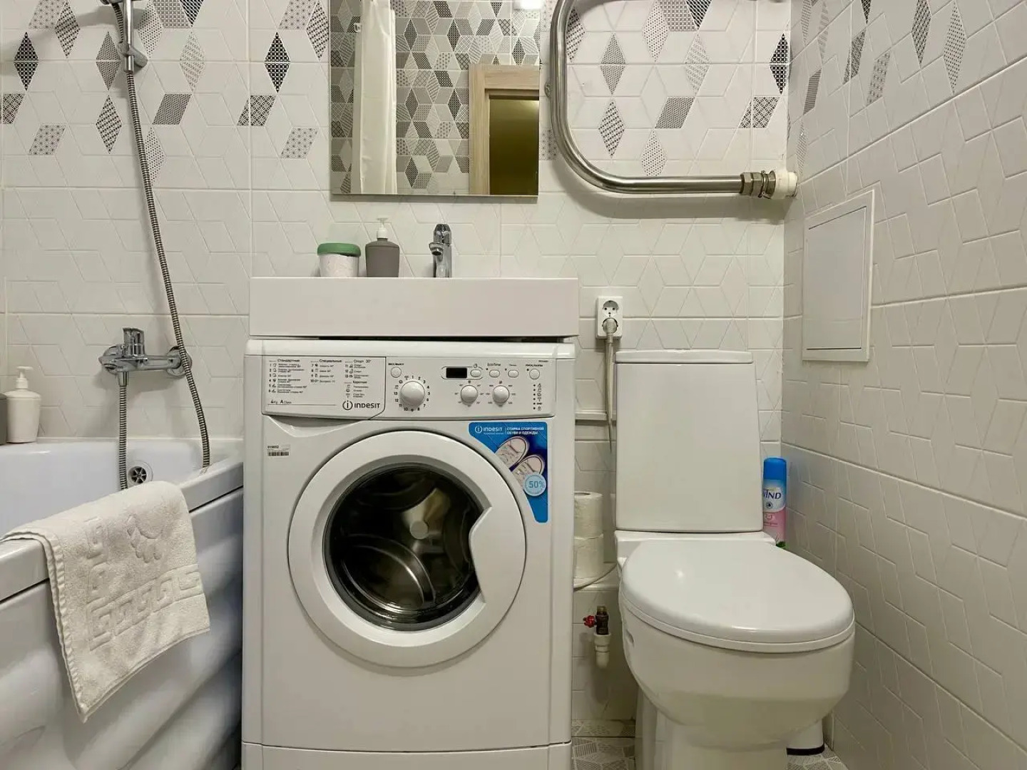 Апартаменты с Видом на Парк Метро Площадь Мужества 10 Минут Пешком