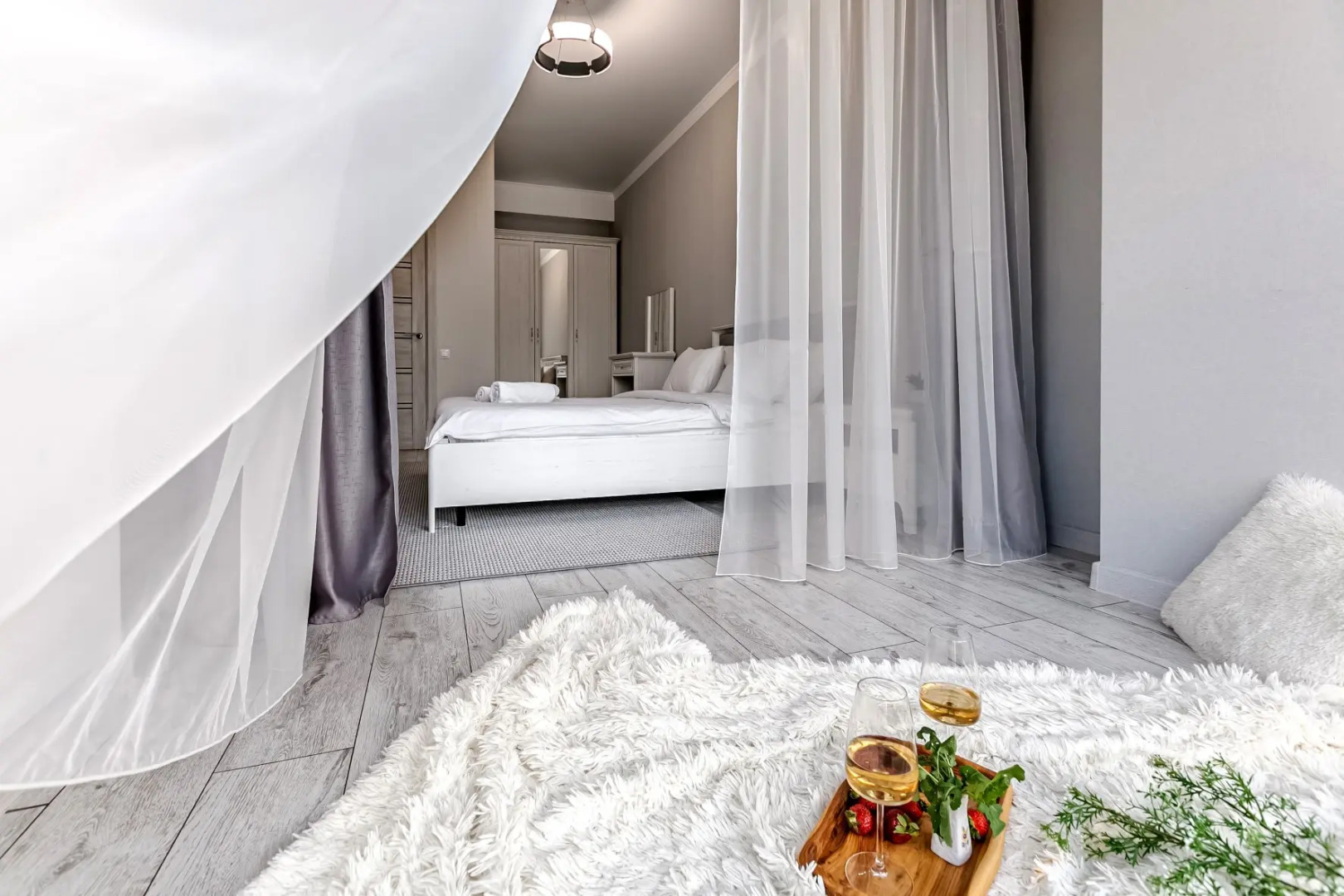 Апартаменты Мята Ирины Савельевой - У входа в парк к долине роз