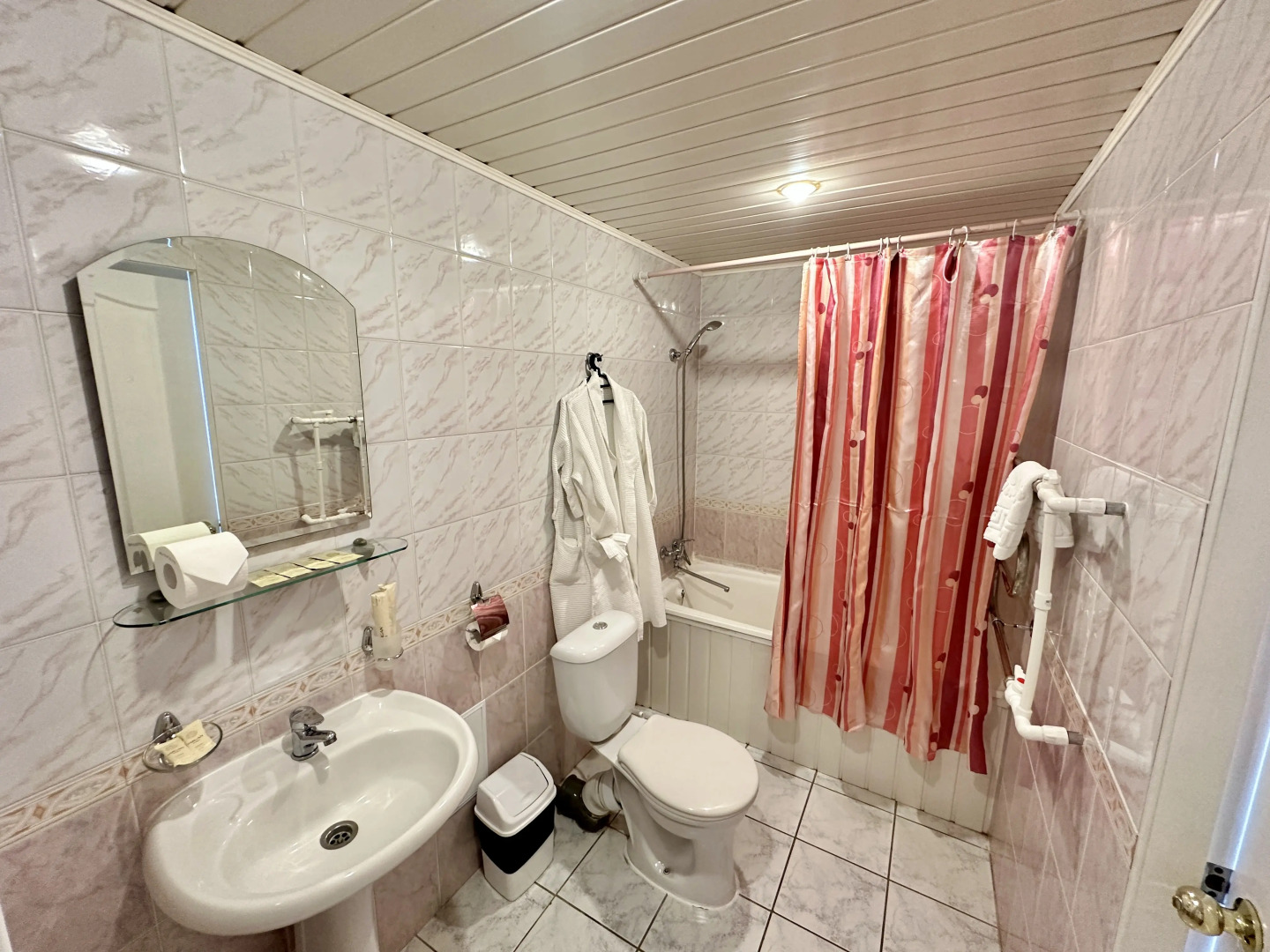 Отель Сталагмит