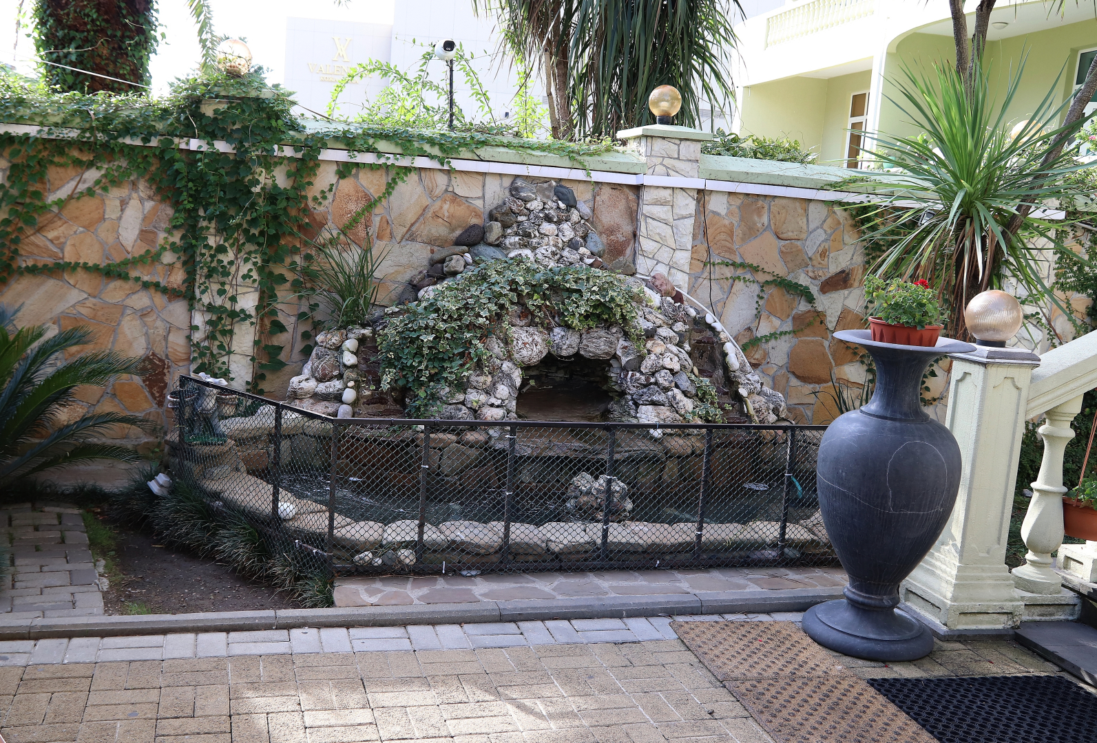 Отель Парадиз