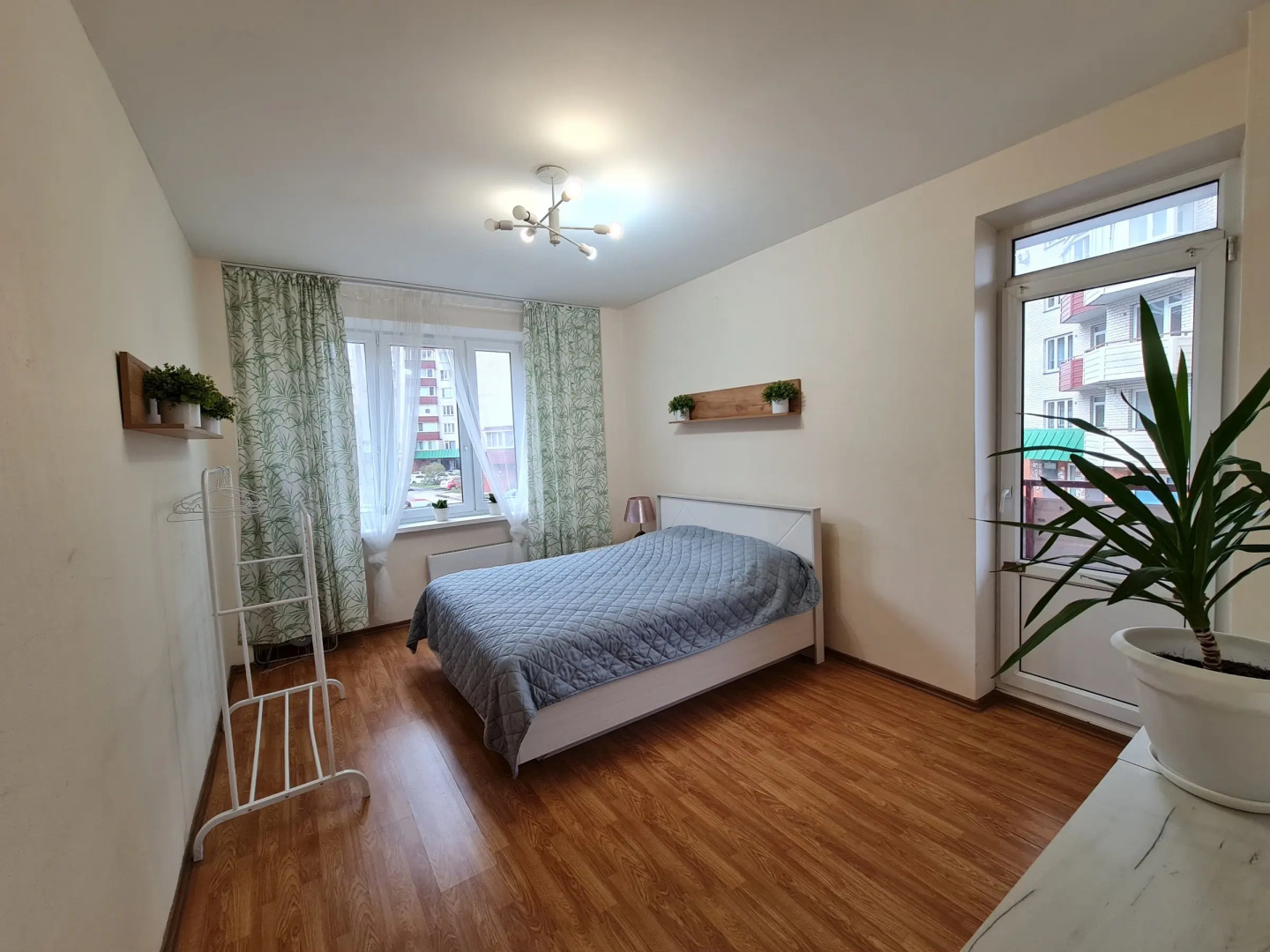 Апартаменты Двухкомнатные на Кузбасской дивизии 24