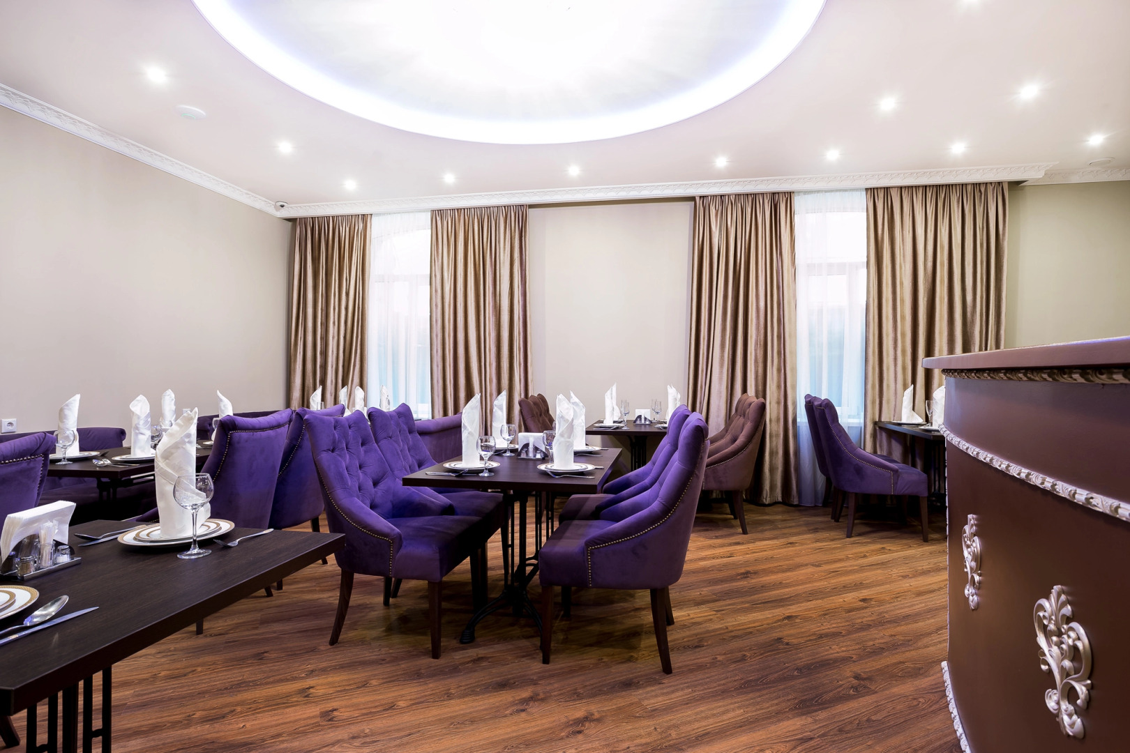 Отель Империя