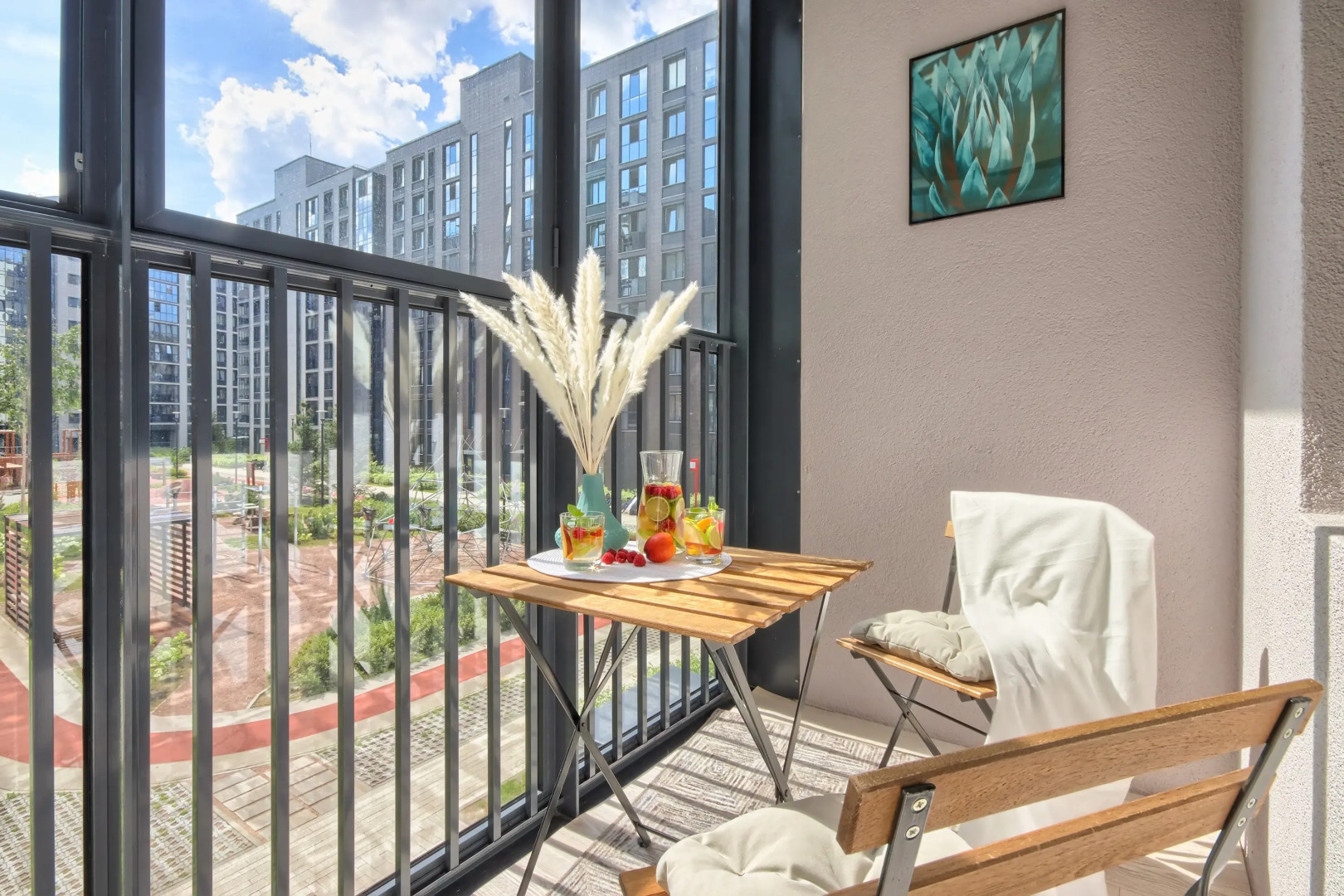 Квартира Пространство Бирюзовый Треугольник