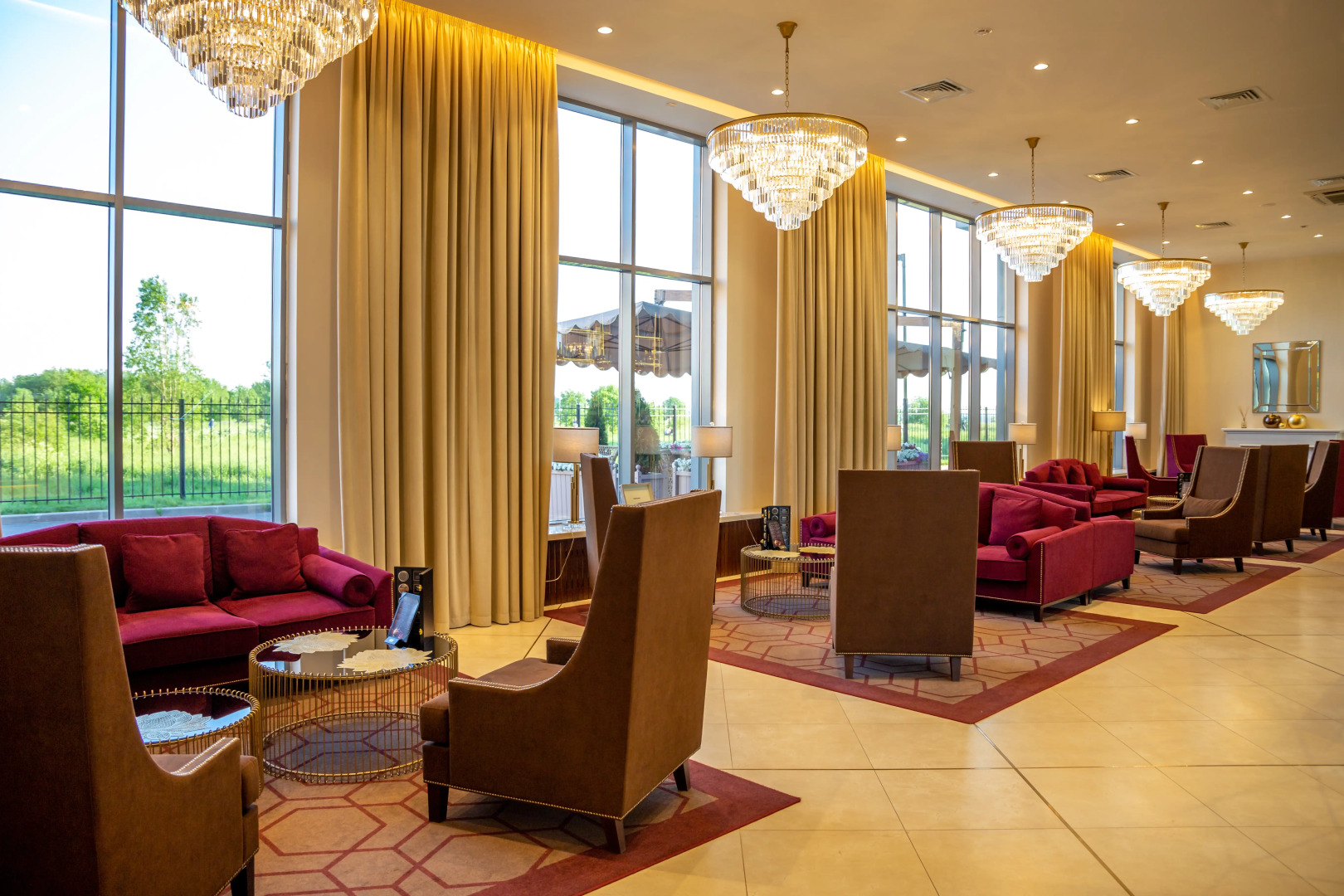 Отель Lahta Plaza