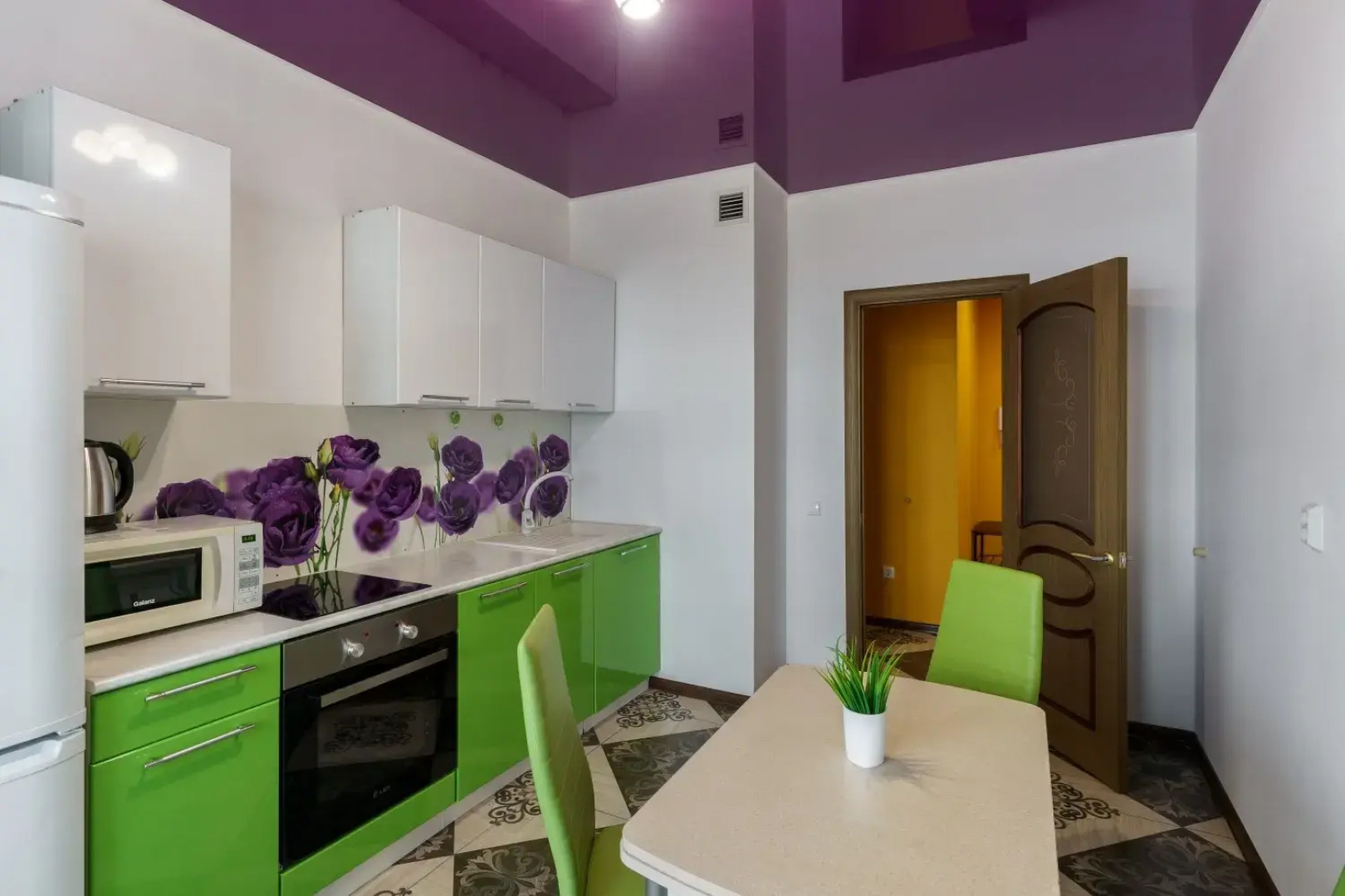 Апартаменты с двумя спальнями в центре Тюмени