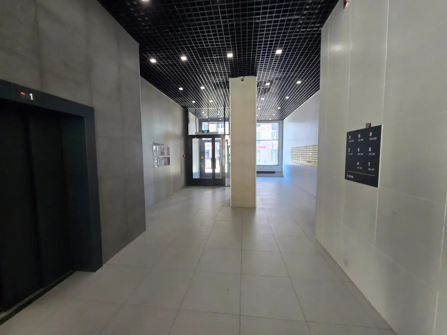 Квартира Роскошная евродвушка DeluxeApart на Новой Риге