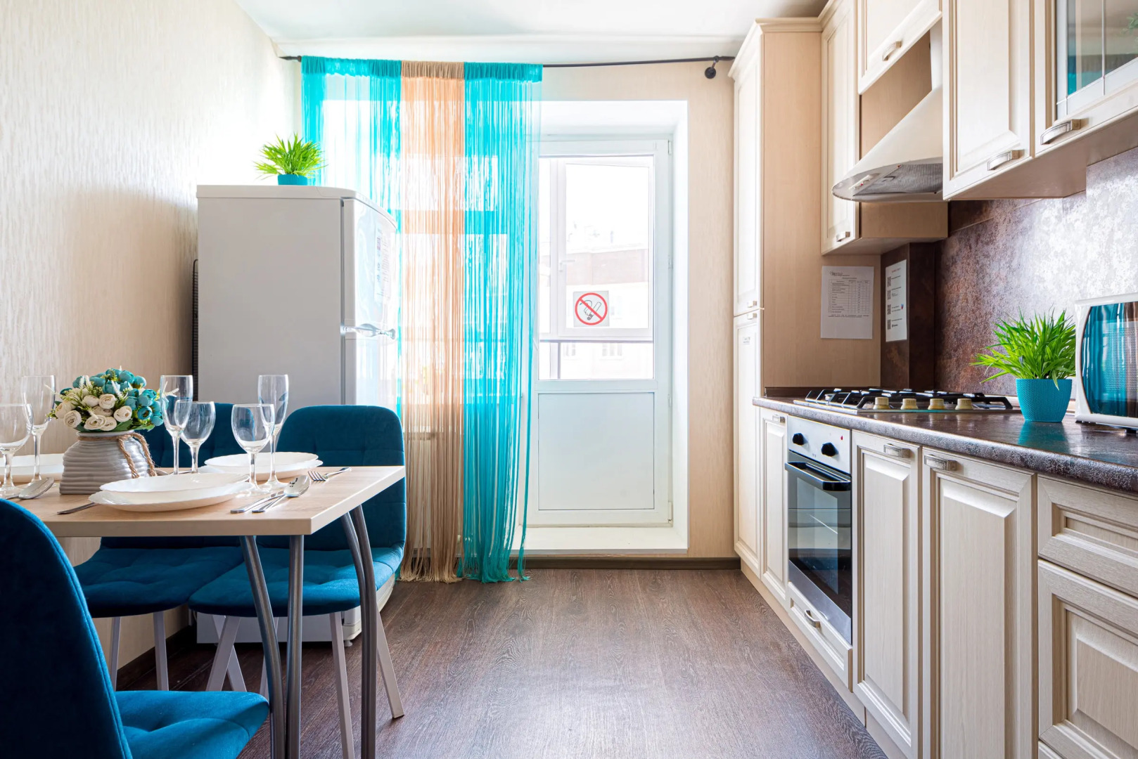 Квартира в престижном мкр. на П.Ермолаева 4 с видом на Волгу от RentAp, 4 сп.места