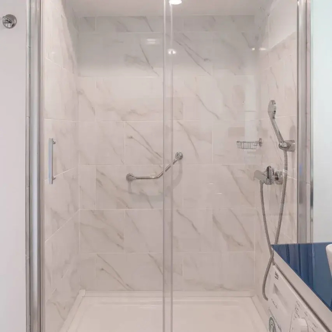 Апарт-Отель Студия на 1 Линии для Трех Гостей