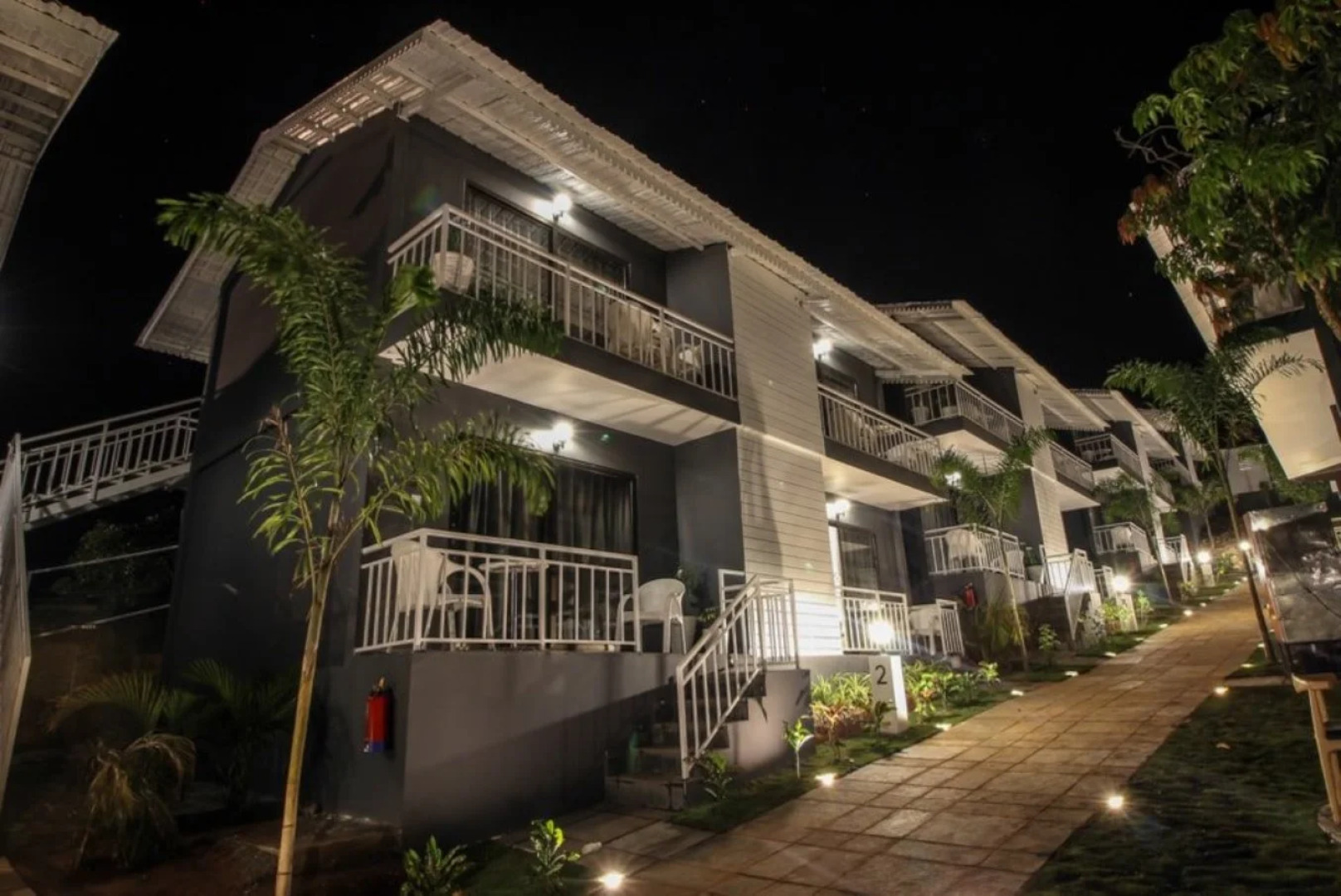 Отель Oceans 7 Ashwem