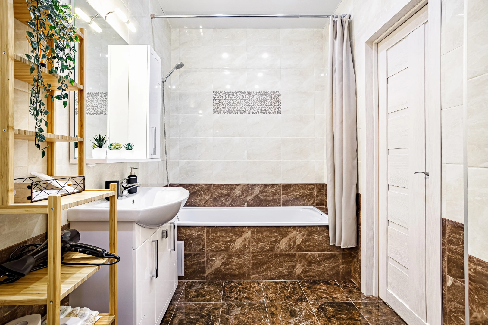 Апартаменты ATMOSPHERE APART Парк Галицкого