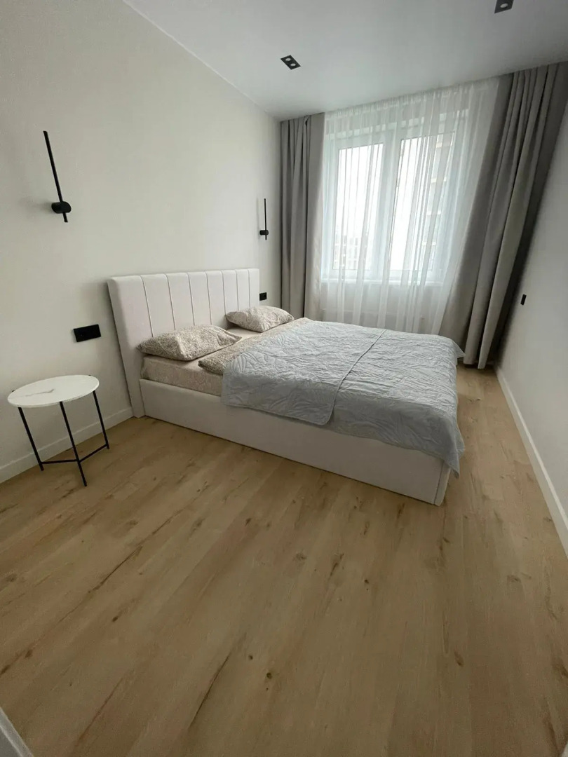 Квартира Просторная трёхкомнатная квартира с видом на реку