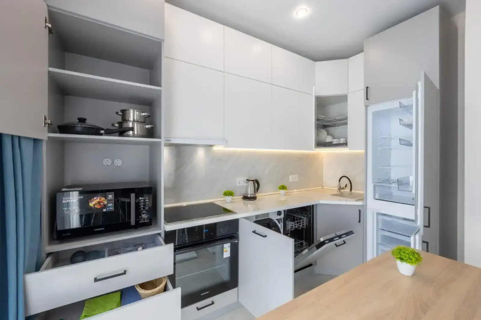 Квартира 1-комнатная от УК Family Pride Apartments 2 этаж кв.10