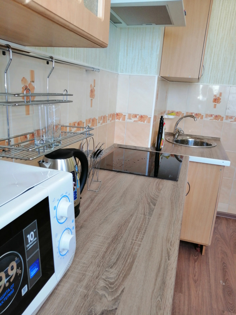 Апартаменты Карла Маркса 42