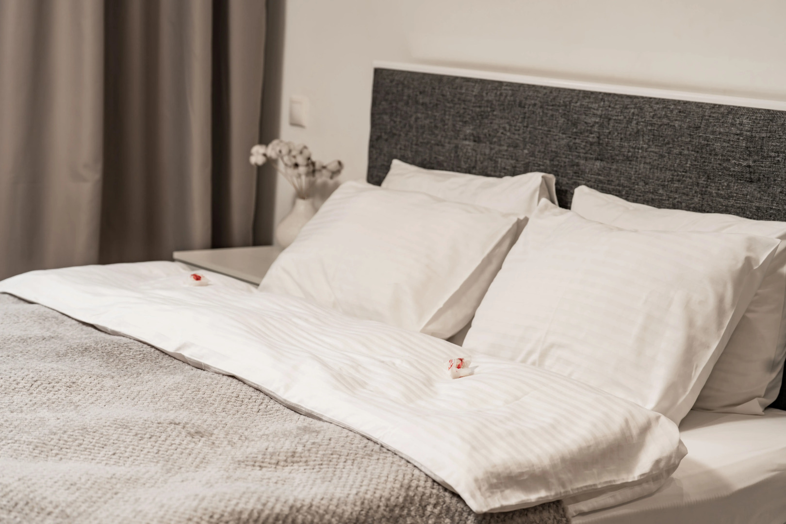 Апартаменты SKY INN Color Grey