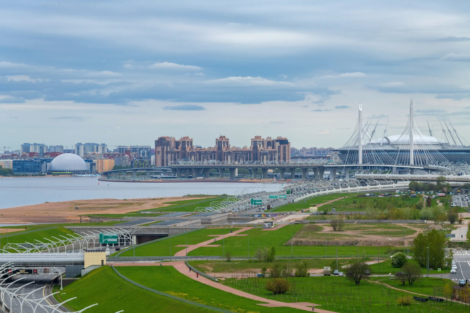 Просторная Евро2к на 12 этаже с видом на Финский залив