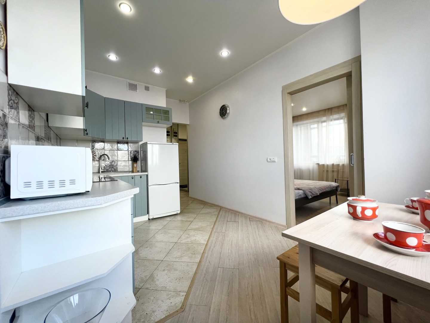 Апартаменты Однокомнатные на Переулке Хрустальном 27 на 17 этаже