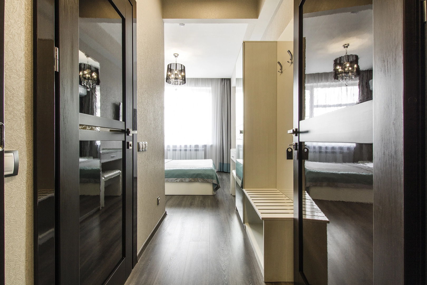 Отель Корона