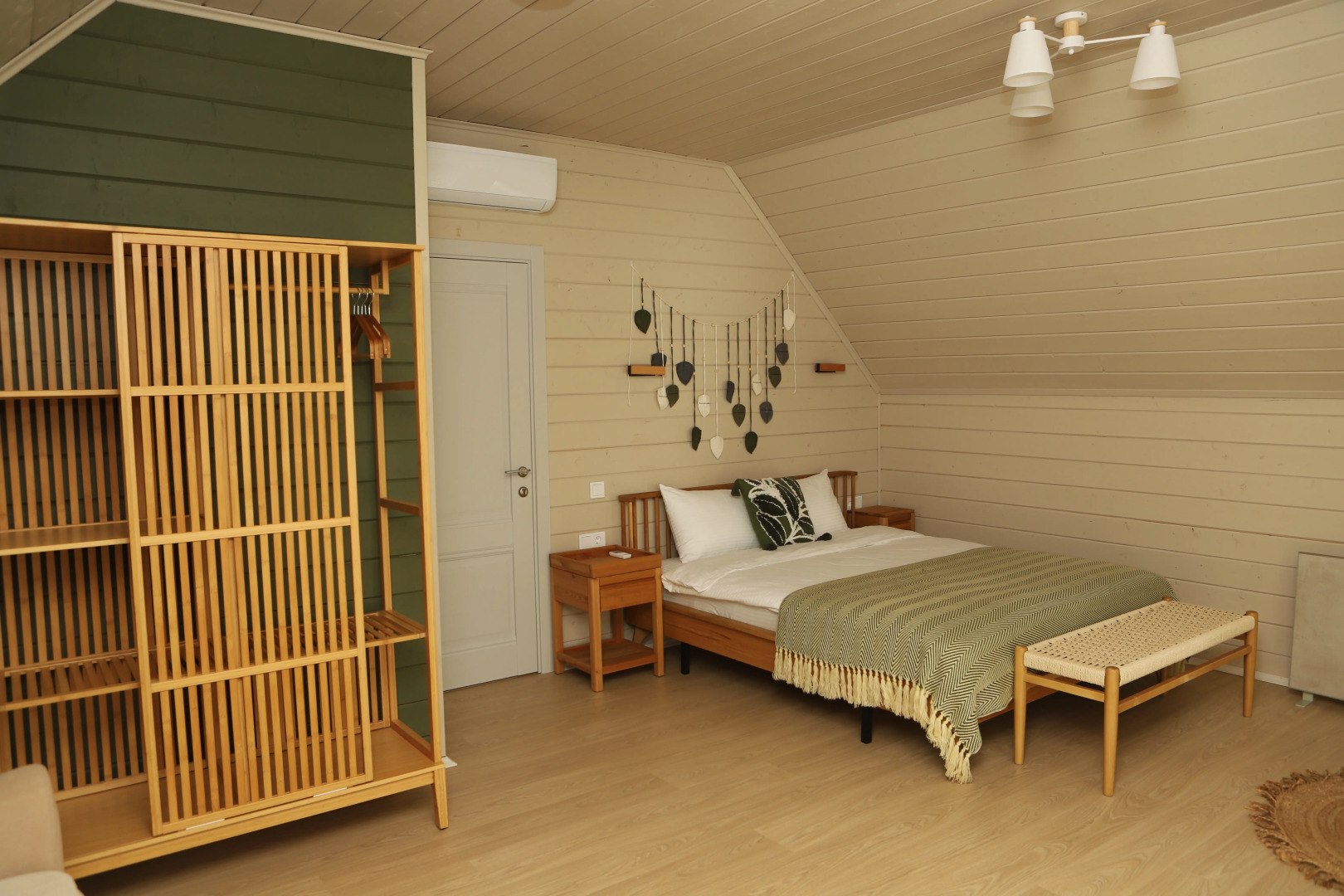 Частный дом Двухэтажный барнхаус с видом на горы