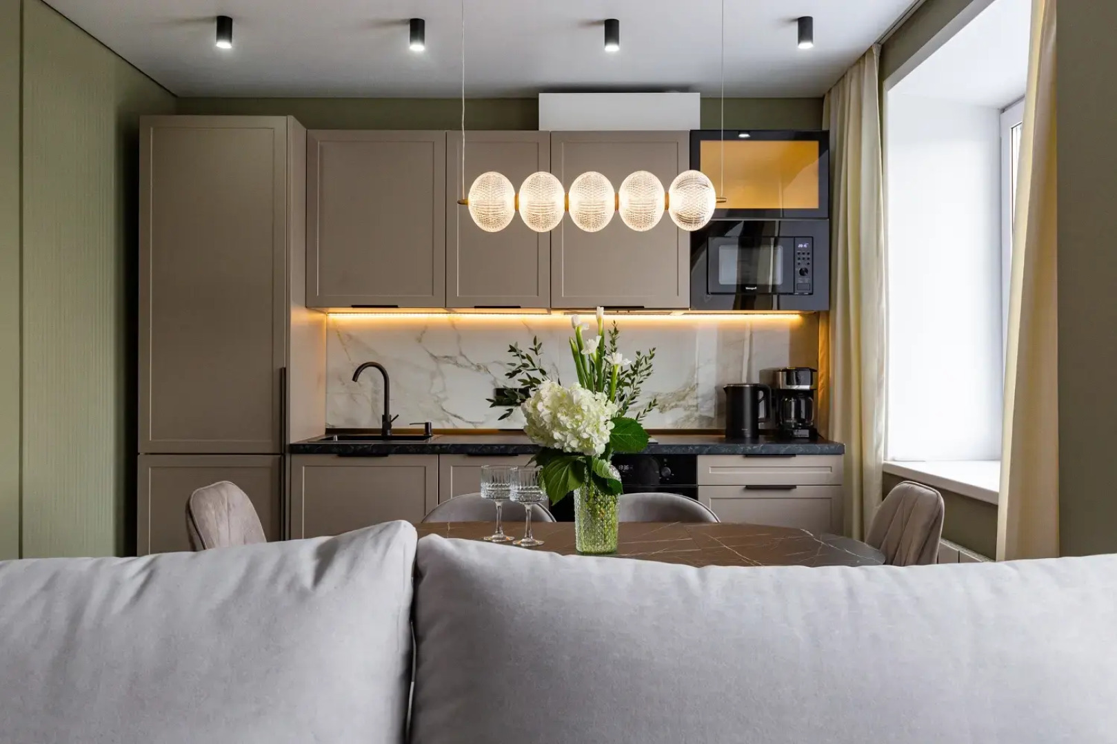 Квартира Трёхкомнатная с видом на оперный театр